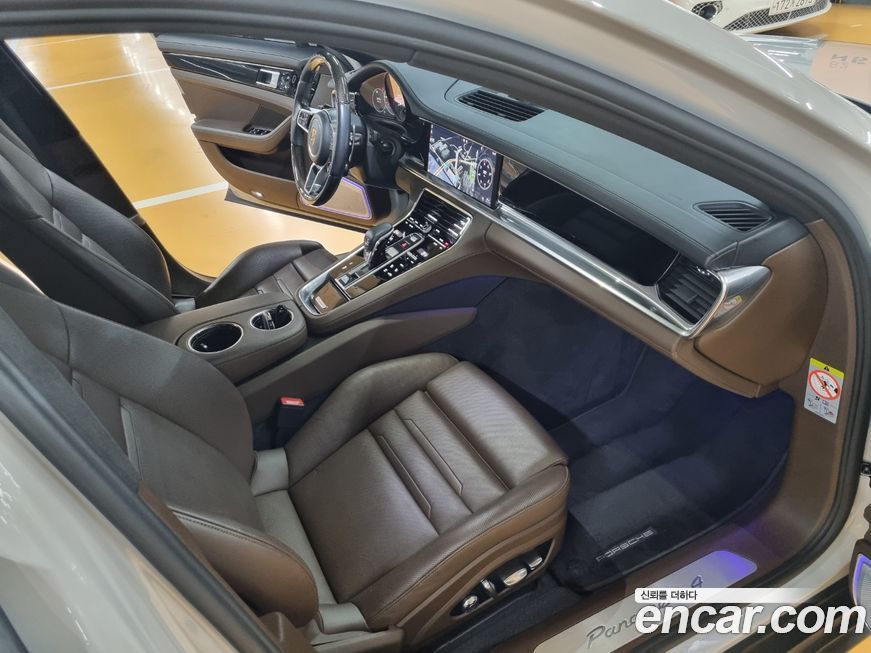 Porsche Panamera 2019