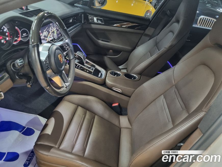 Porsche Panamera 2019