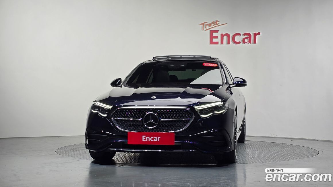 Mercedes-Benz E-Class 2024