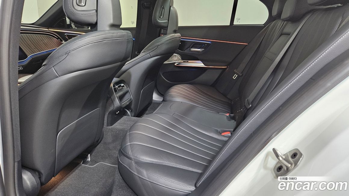 Mercedes-Benz E-Class 2024