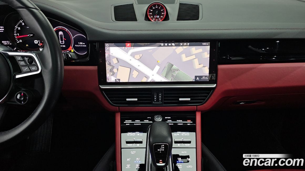 Porsche Cayenne 2021