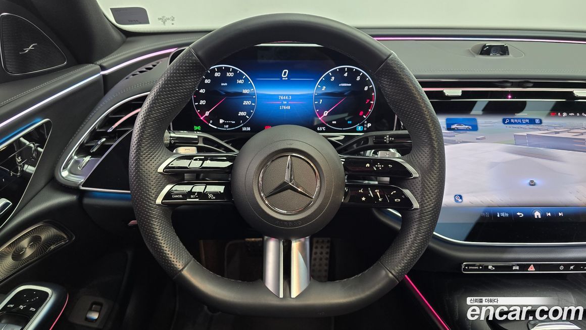 Mercedes-Benz E-Class 2024