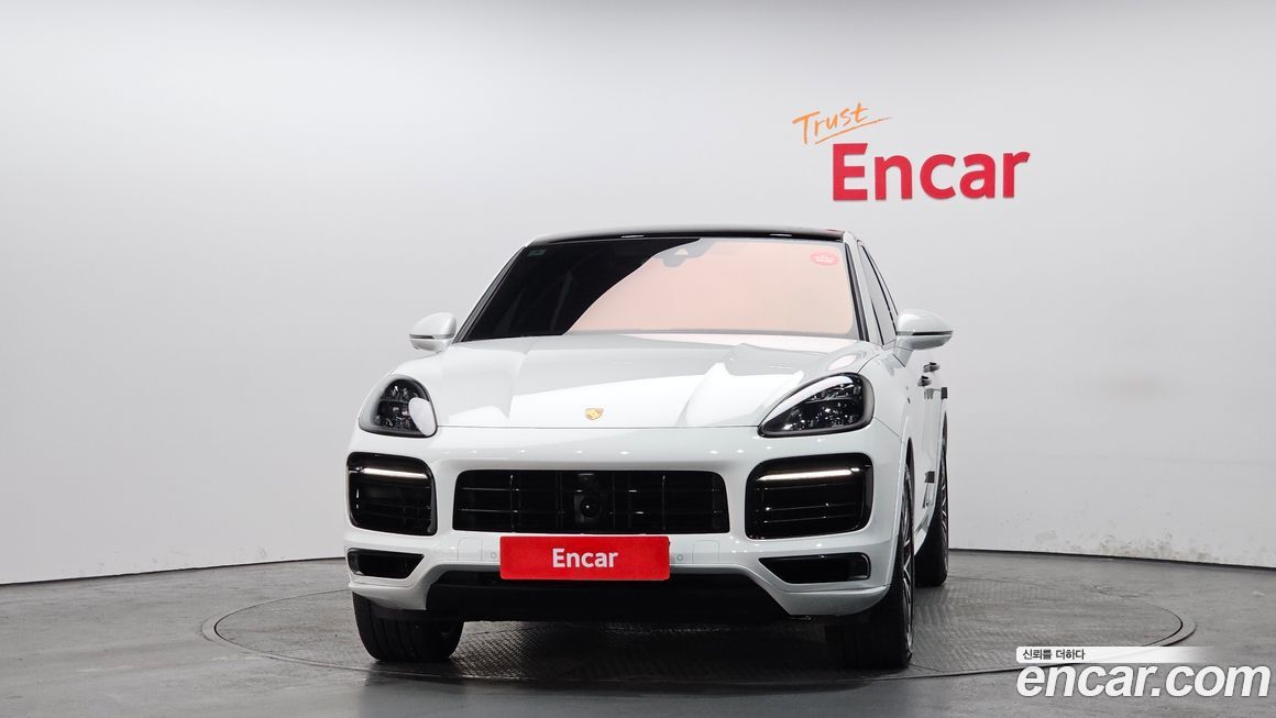 Porsche Cayenne 2021