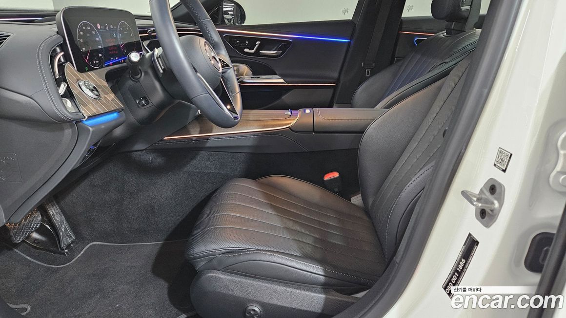 Mercedes-Benz E-Class 2024