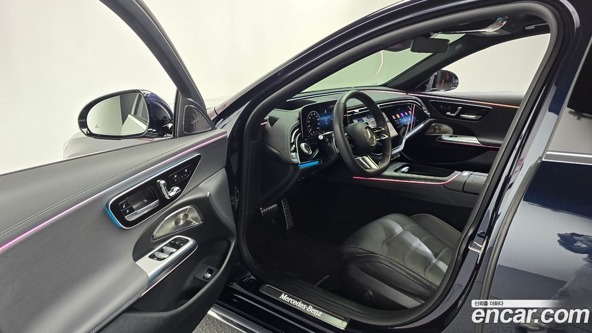 Mercedes-Benz E-Class 2024