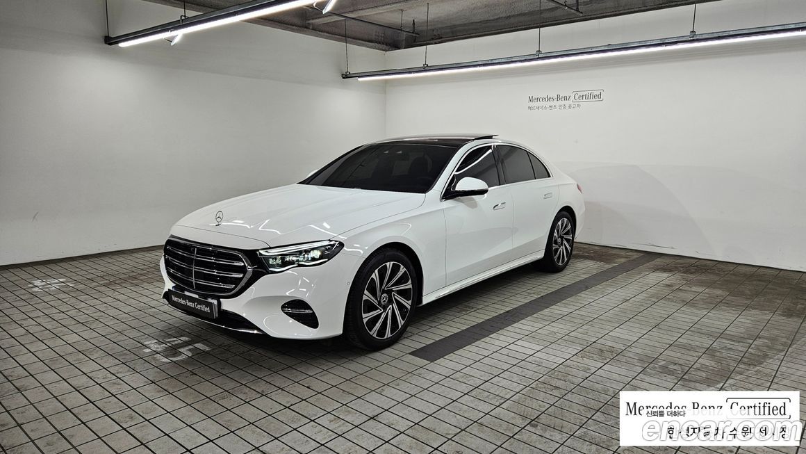Mercedes-Benz E-Class 2024
