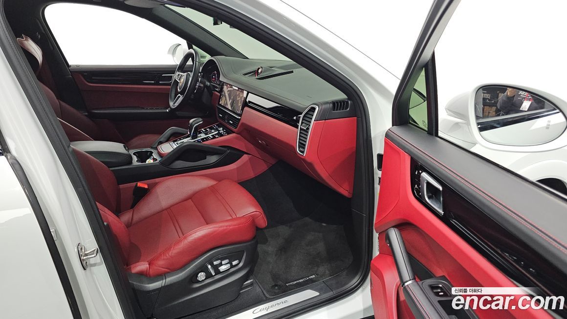 Porsche Cayenne 2021