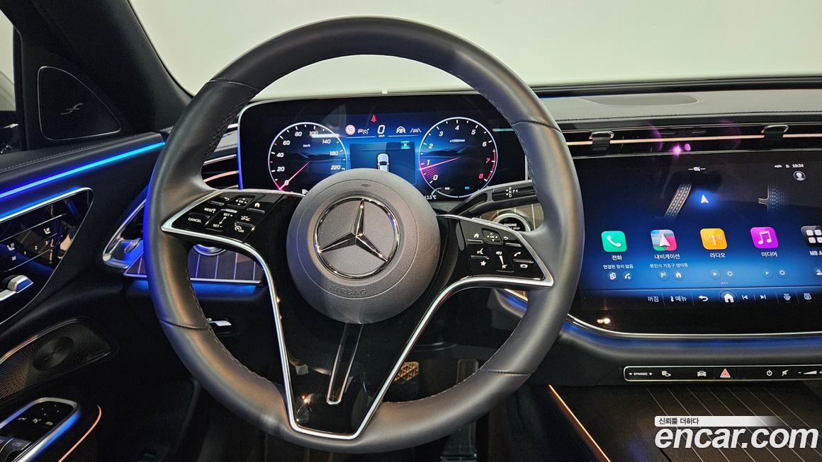 Mercedes-Benz E-Class 2024