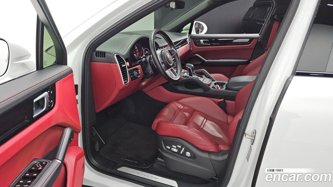 Porsche Cayenne 2021