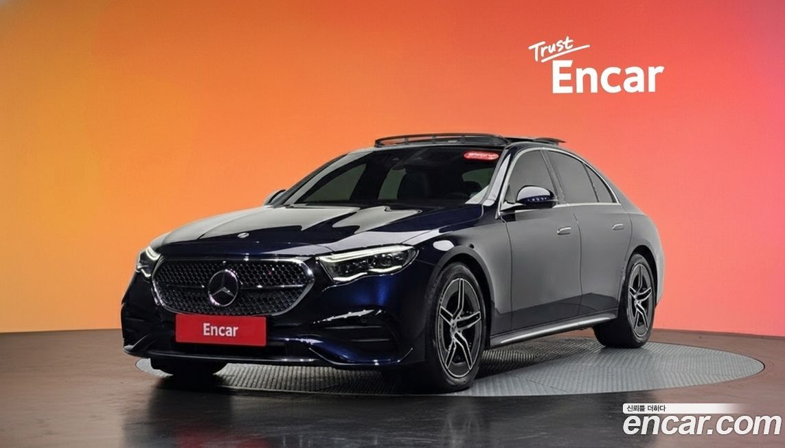 Mercedes-Benz E-Class 2024