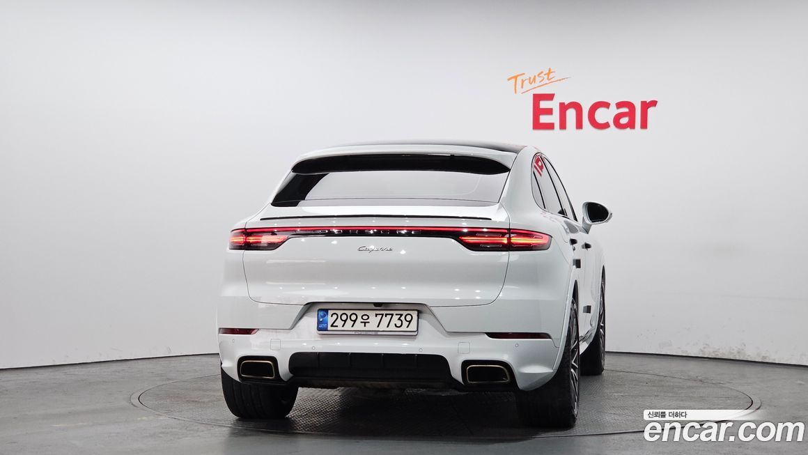 Porsche Cayenne 2021