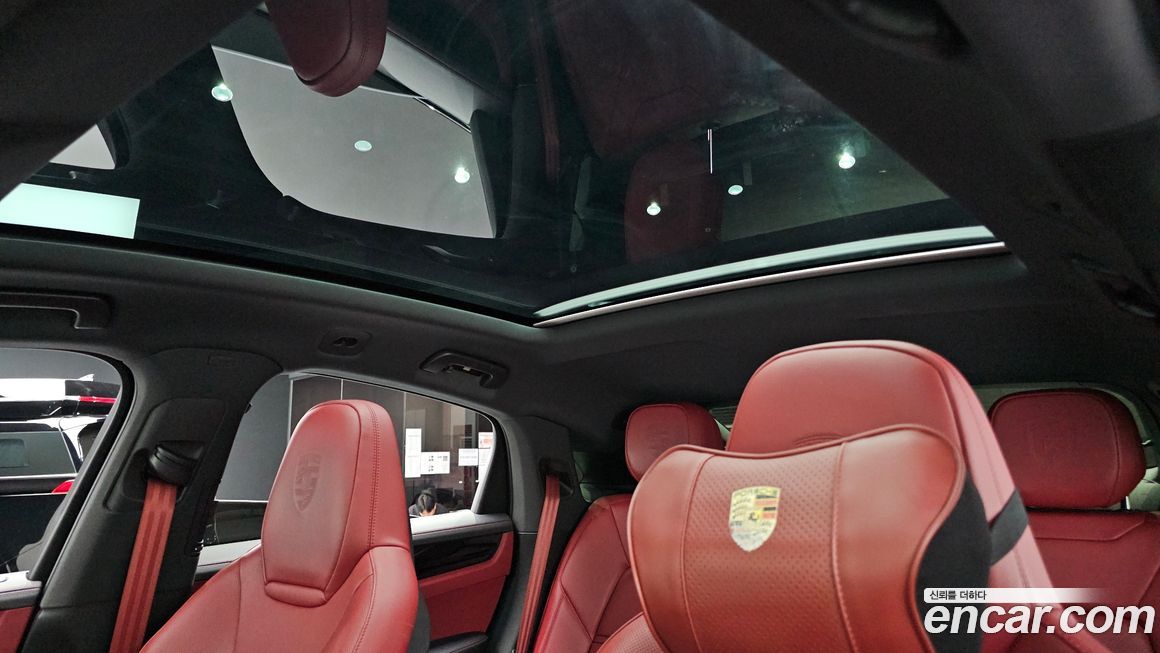 Porsche Cayenne 2021