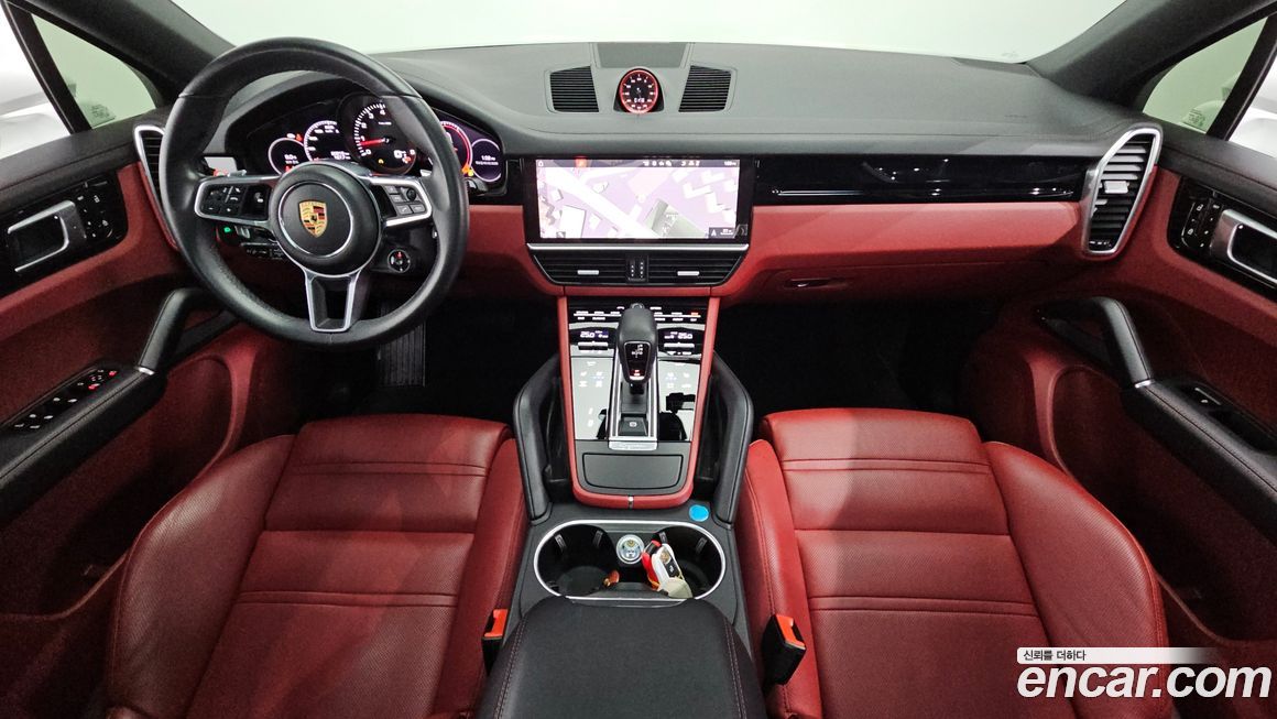 Porsche Cayenne 2021