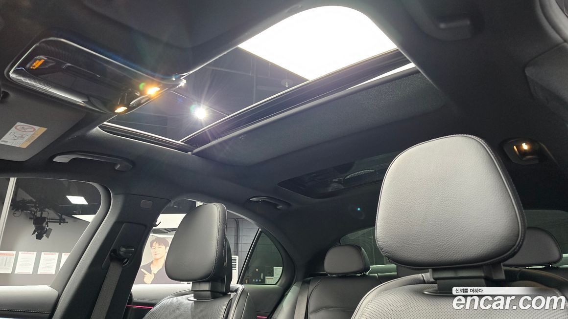 Mercedes-Benz E-Class 2024