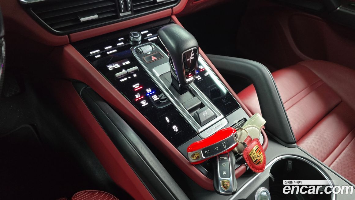 Porsche Cayenne 2022