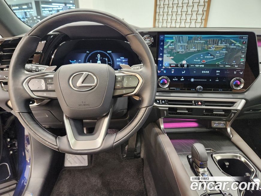 Lexus RX 2025