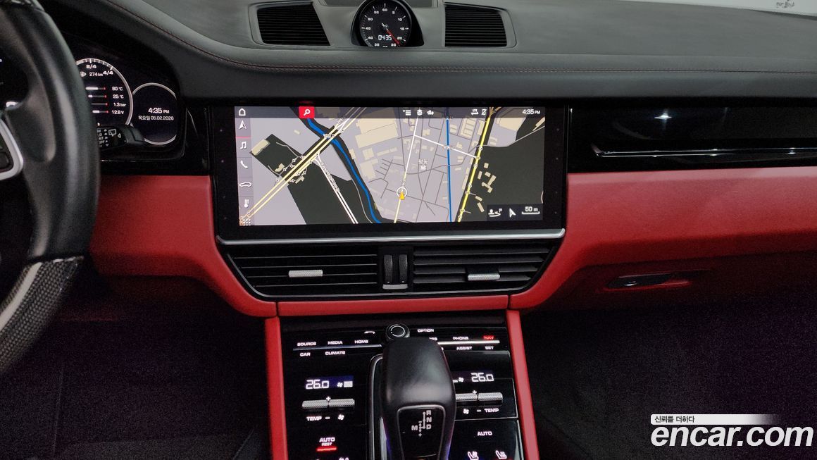 Porsche Cayenne 2021