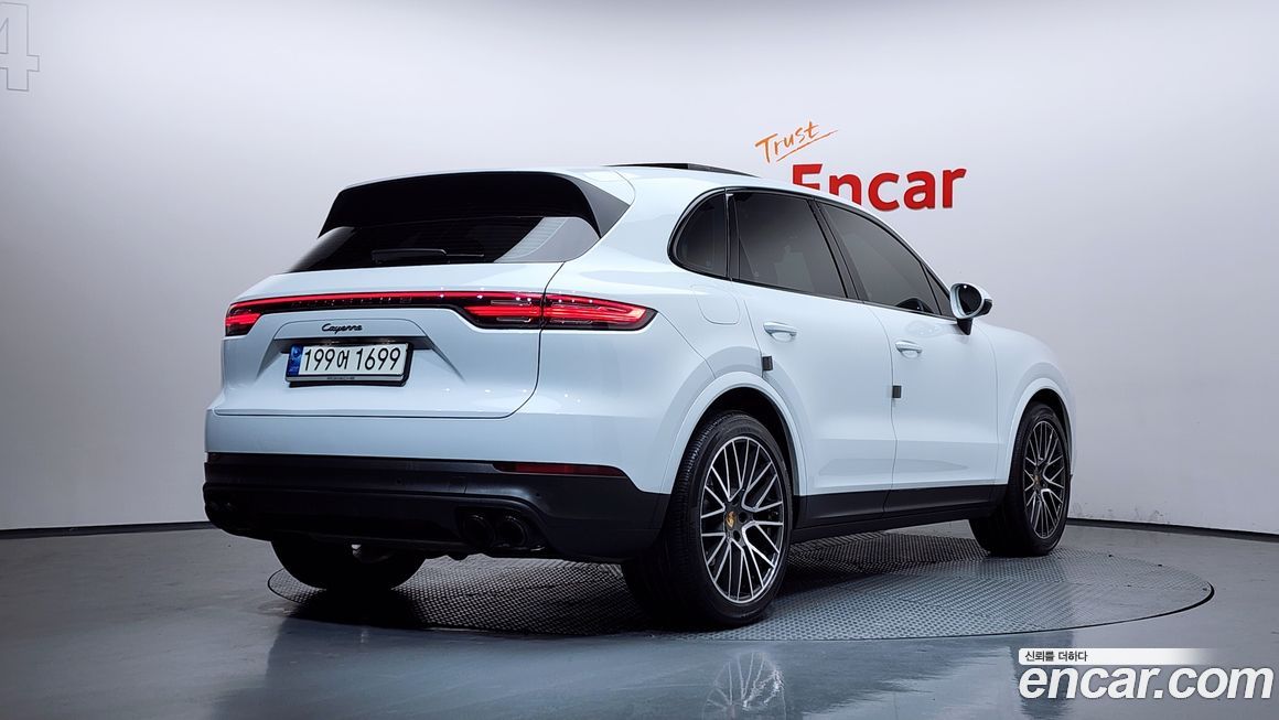Porsche Cayenne 2021