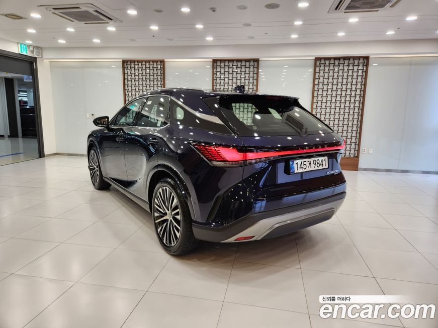 Lexus RX 2025