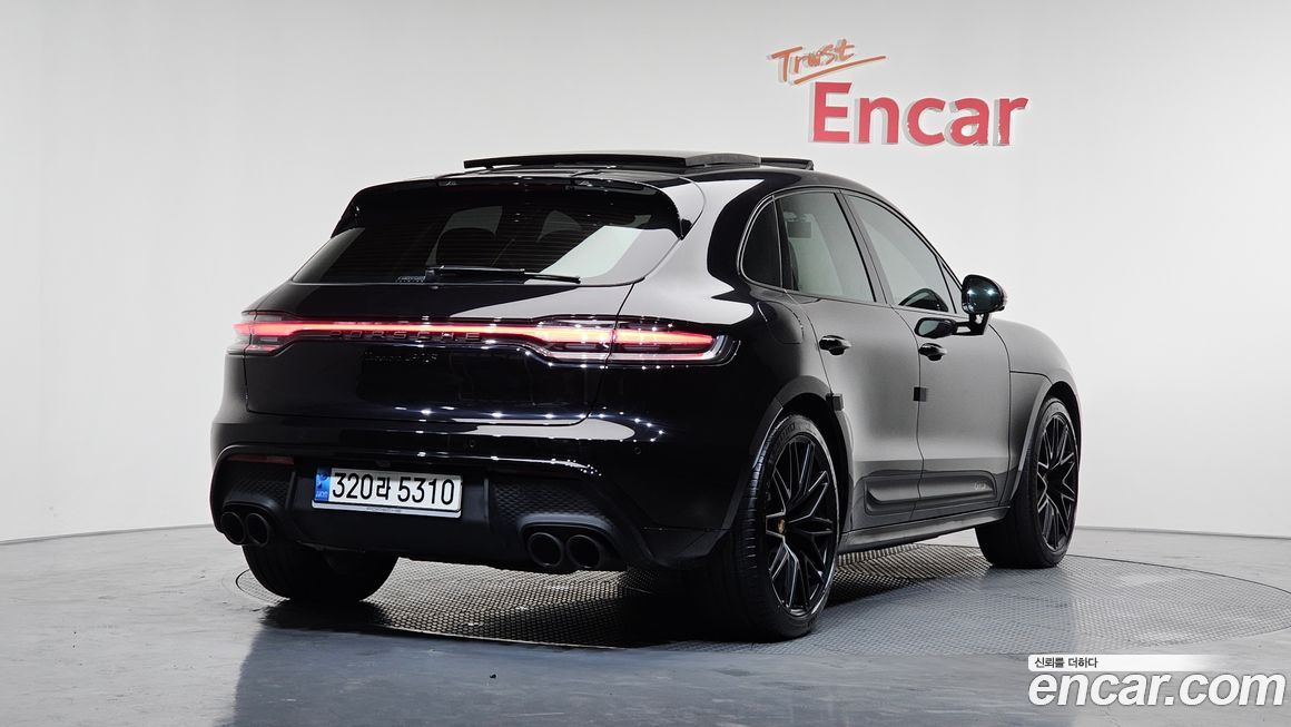 Porsche Macan 2023