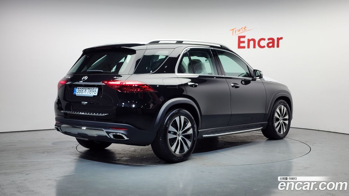 Mercedes-Benz GLE-Class 2026