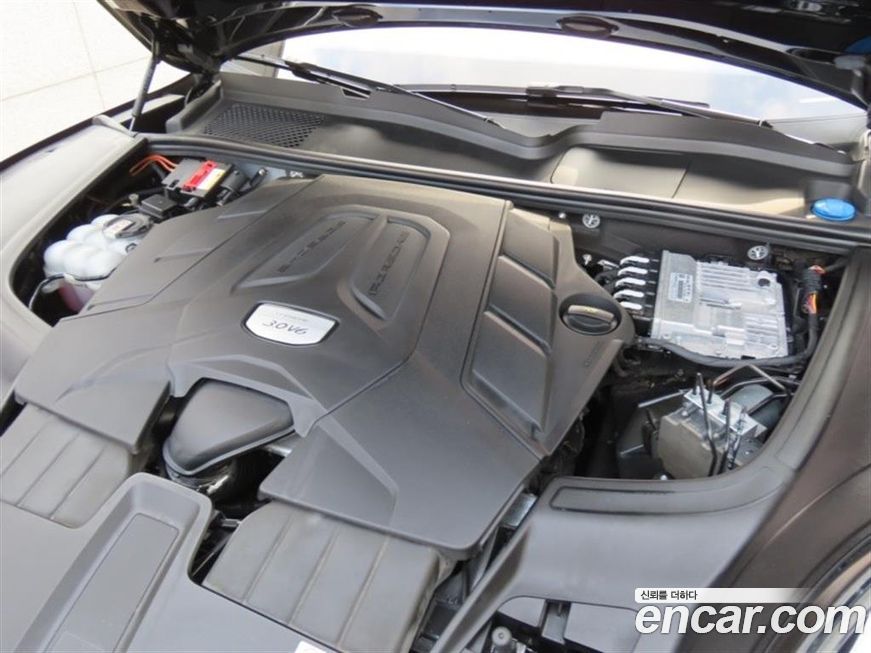 Porsche Cayenne 2022