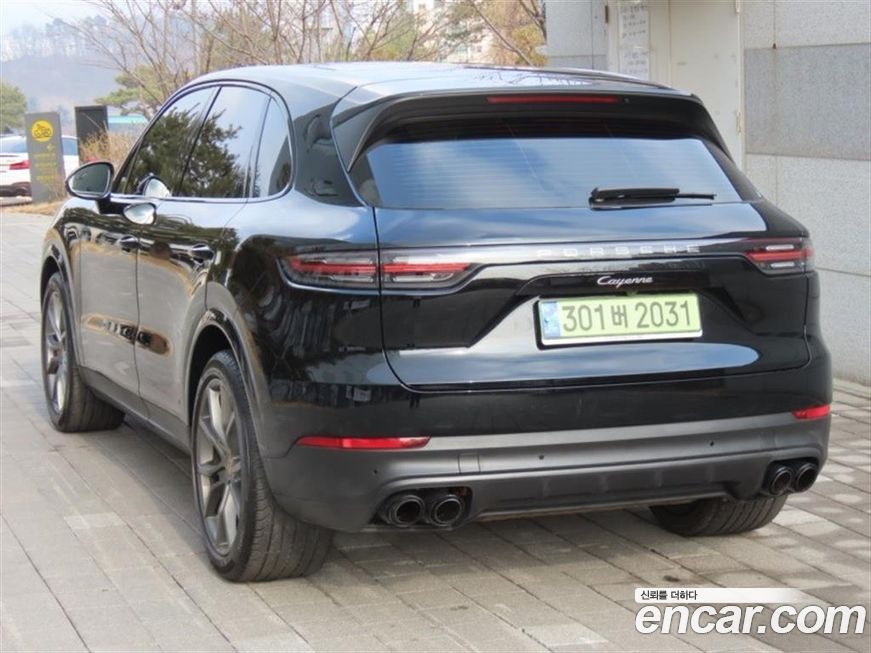 Porsche Cayenne 2022