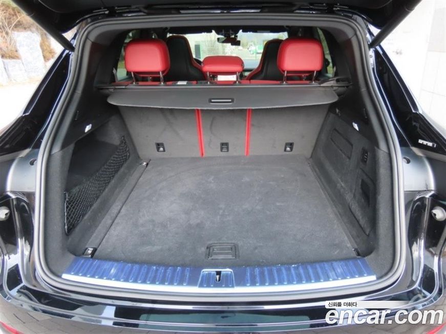 Porsche Cayenne 2022