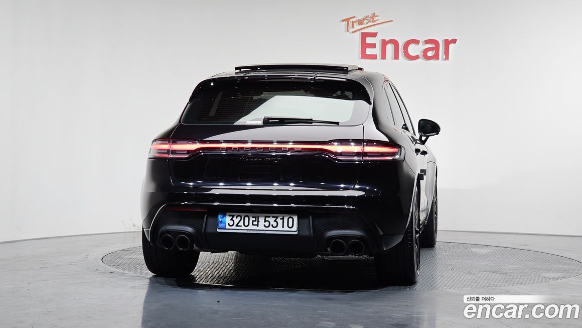Porsche Macan 2023