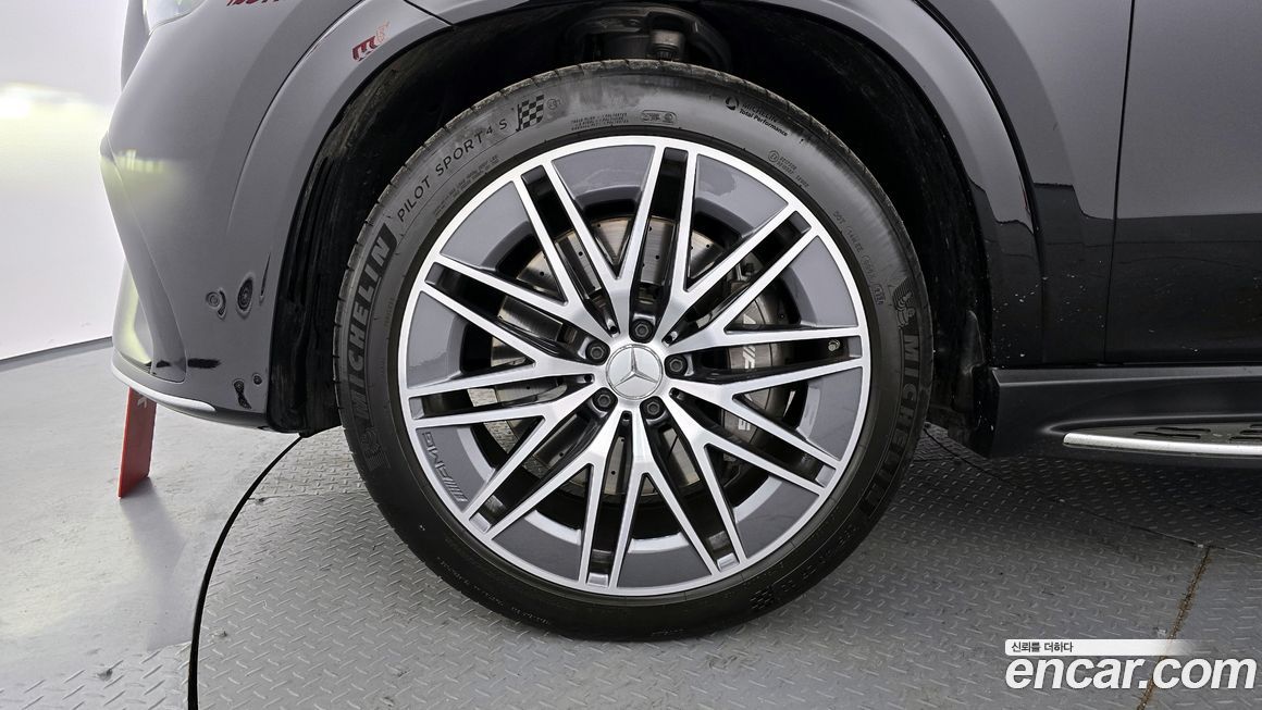 Mercedes-Benz GLE-Class 2025