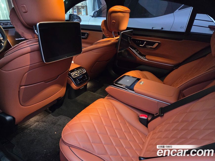 Mercedes-Benz S-Class 2023