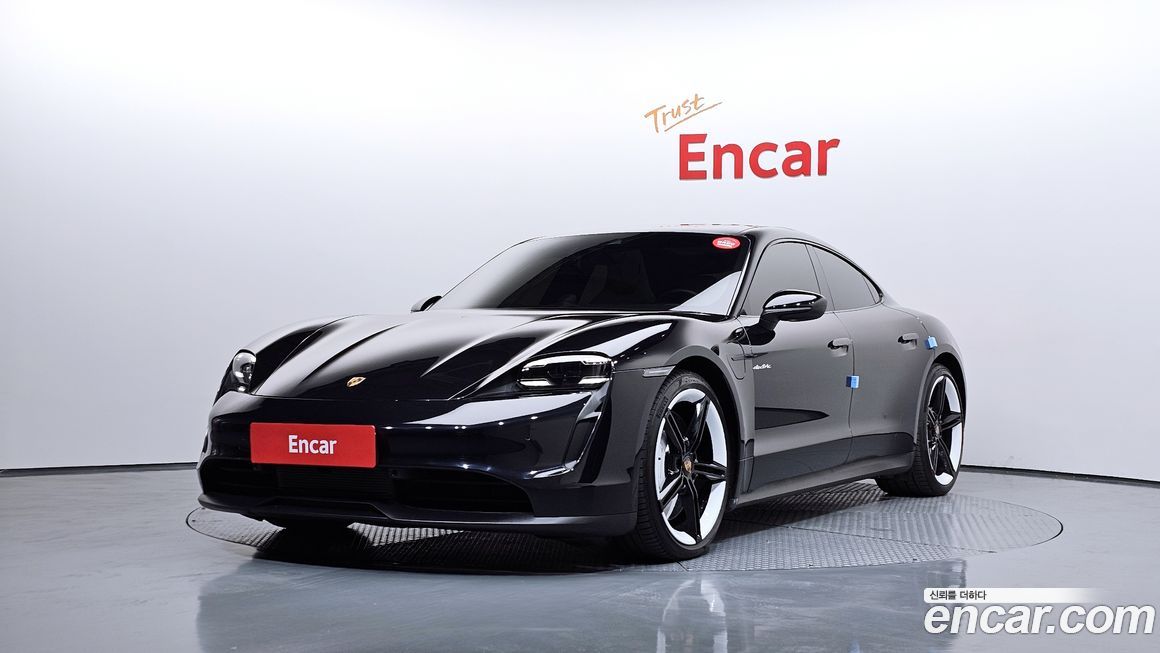 Porsche Taycan 2021