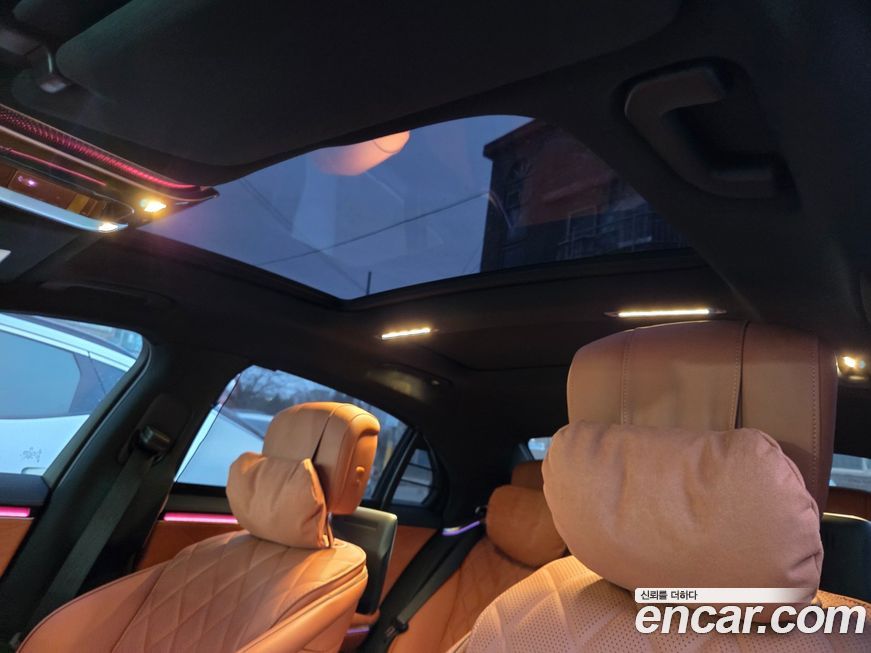 Mercedes-Benz S-Class 2023