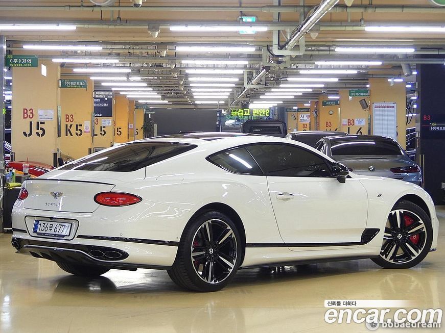 Bentley Continental 2023