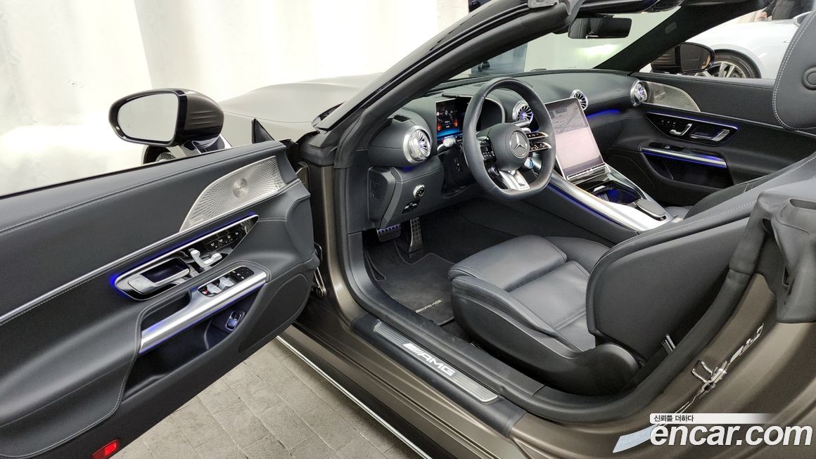 Mercedes-Benz SL-Class 2023