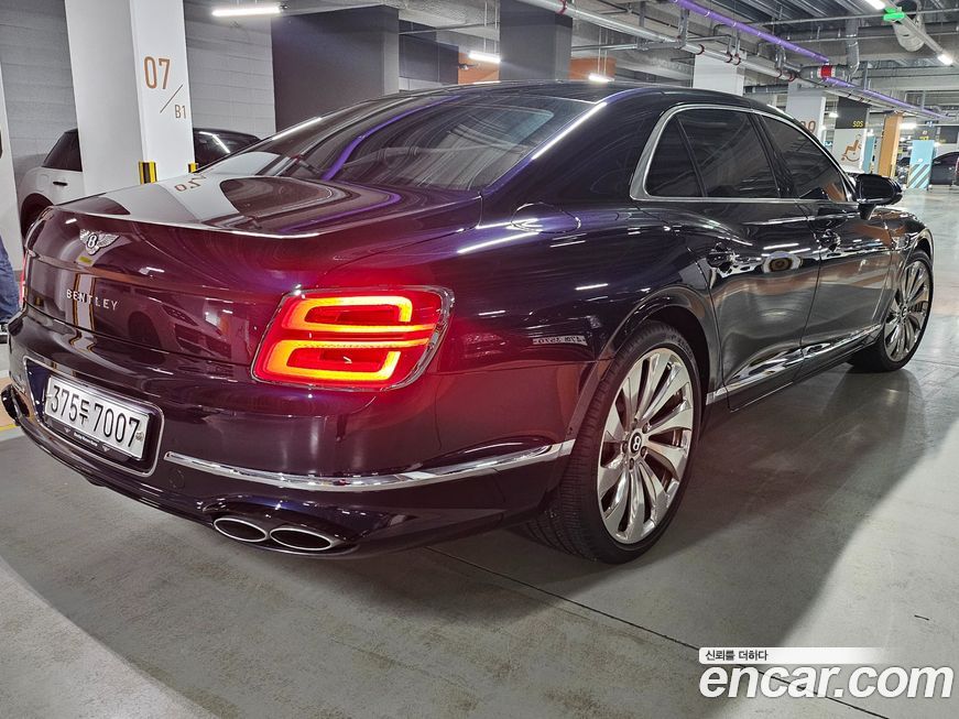 Bentley Flying Spur 2022