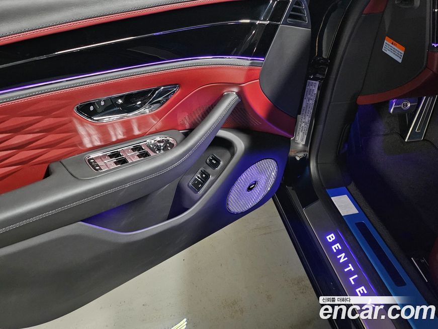 Bentley Flying Spur 2022