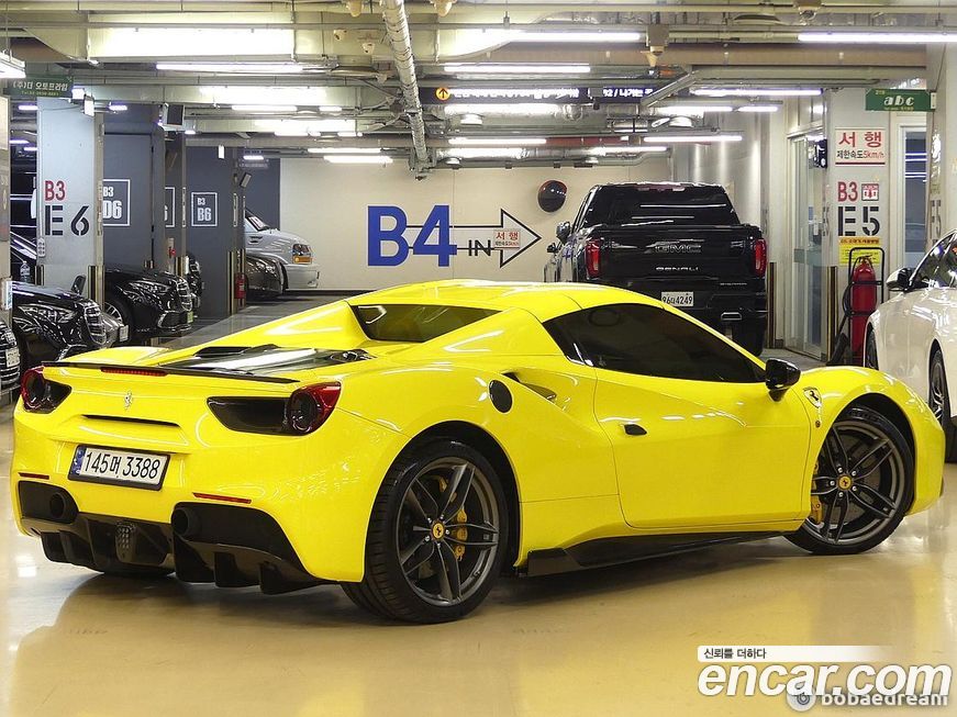 Ferrari 488 2018