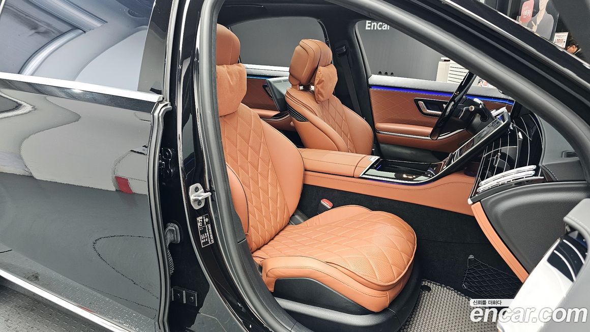 Mercedes-Benz S-Class 2023