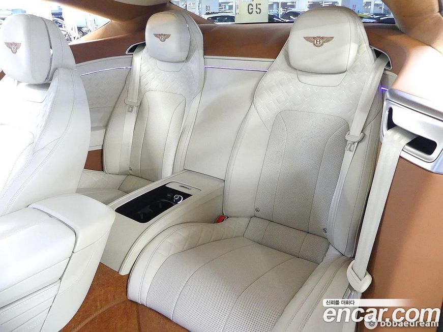 Bentley Continental 2023