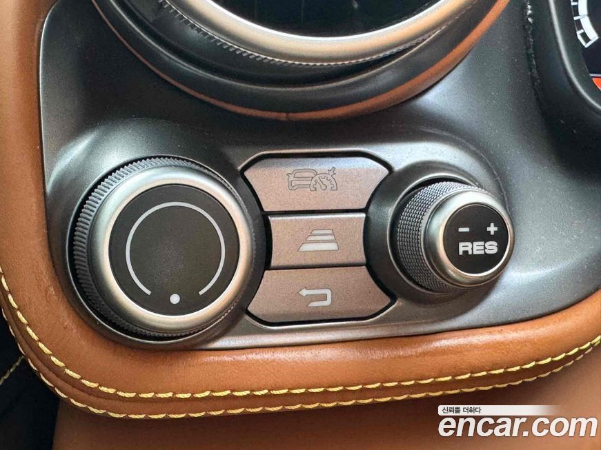 Ferrari GTC4 Lusso 2020