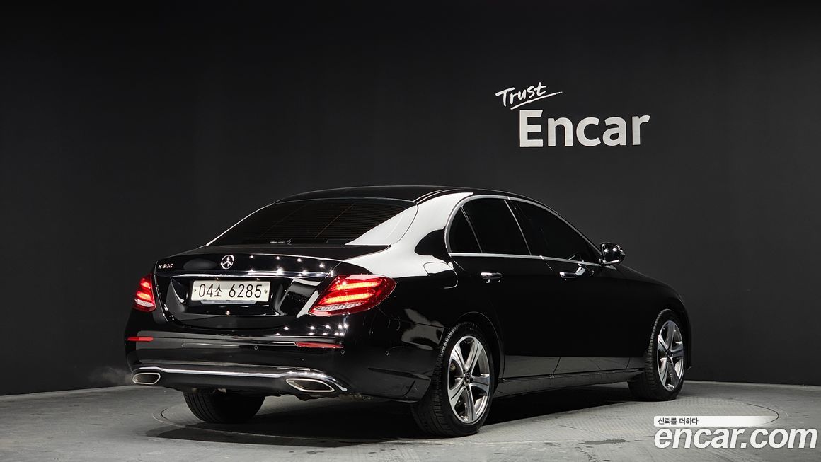 Mercedes-Benz E-Class 2017