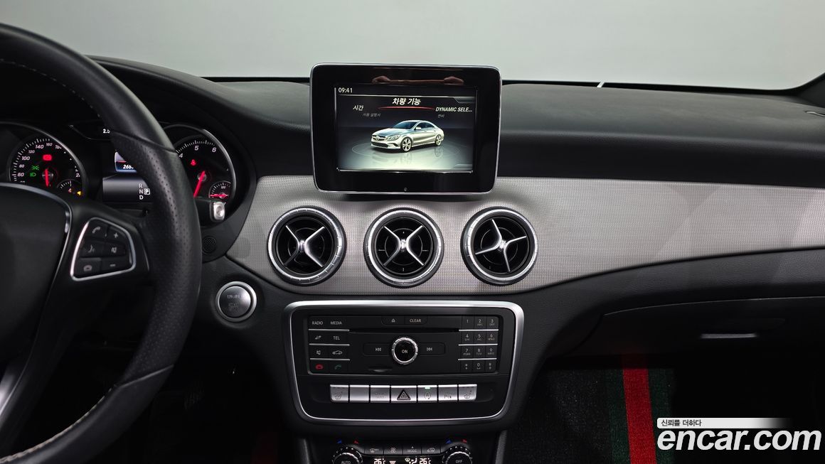 Mercedes-Benz CLA-Class 2017