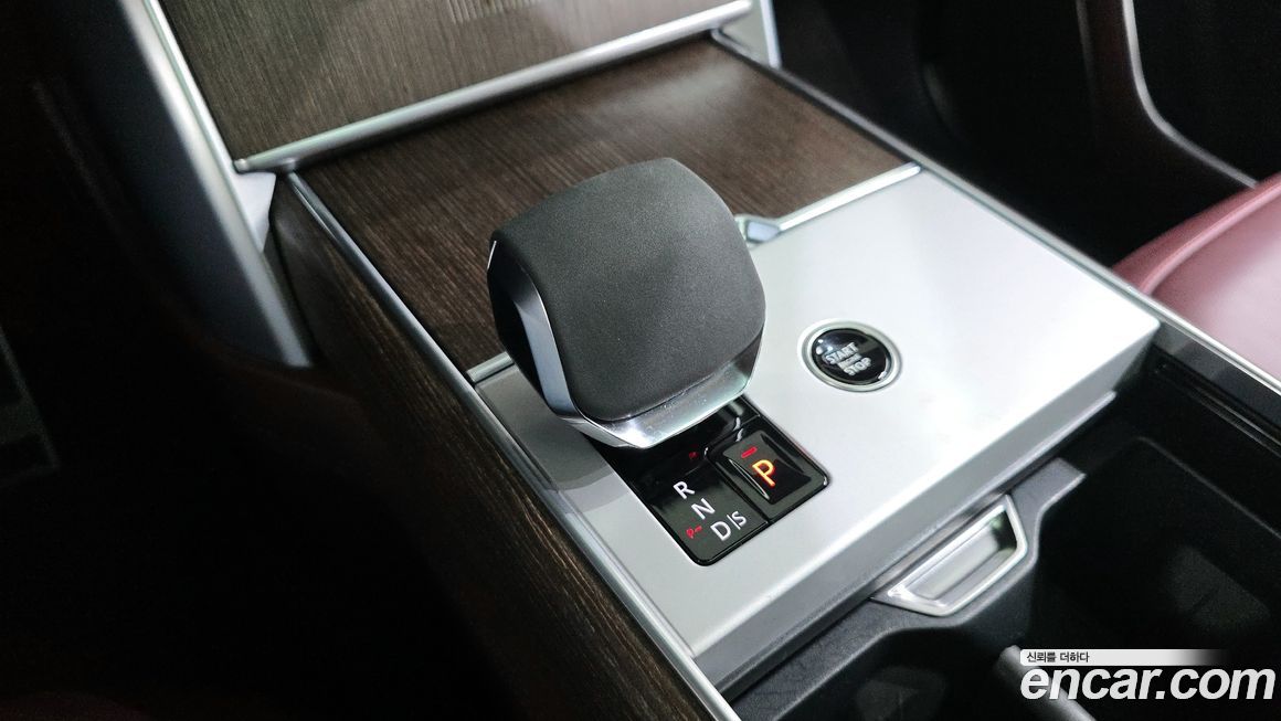 Land Rover Range Rover 2024