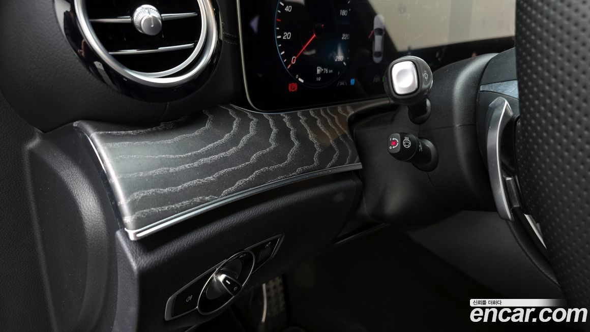 Mercedes-Benz E-Class 2022