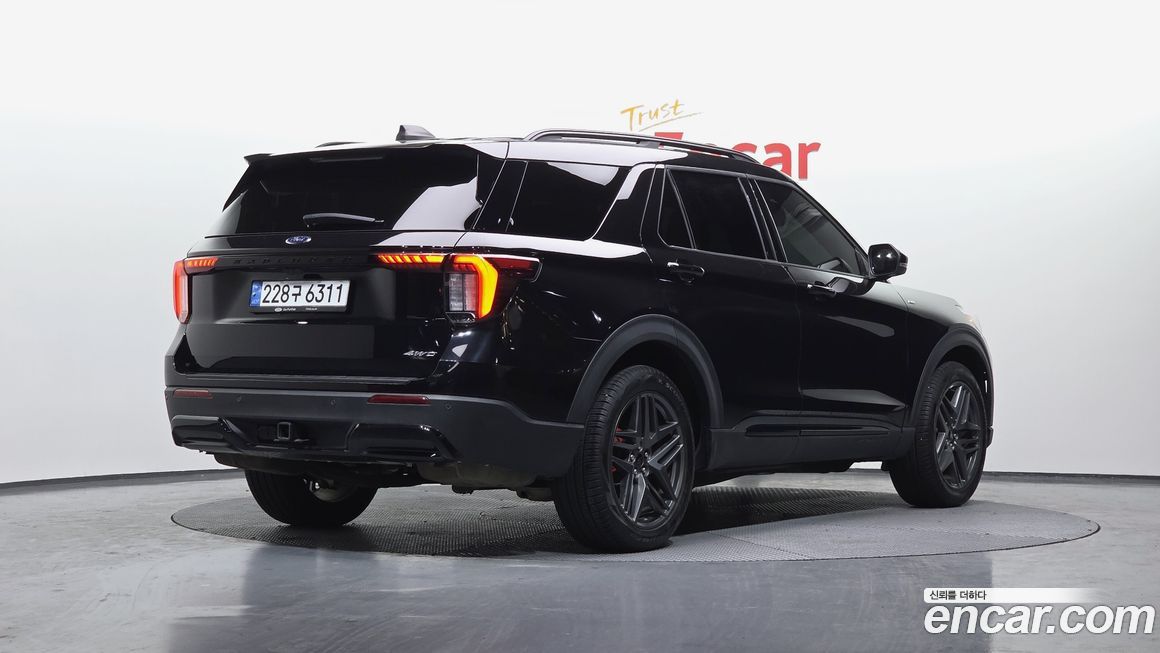 Ford Explorer 2025