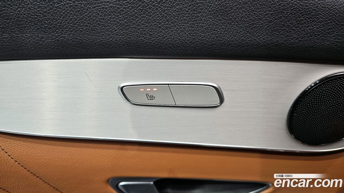 Mercedes-Benz GLC-Class 2021