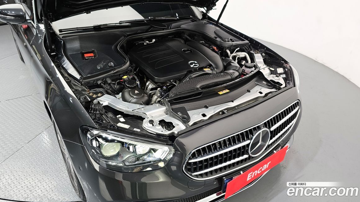 Mercedes-Benz E-Class 2021