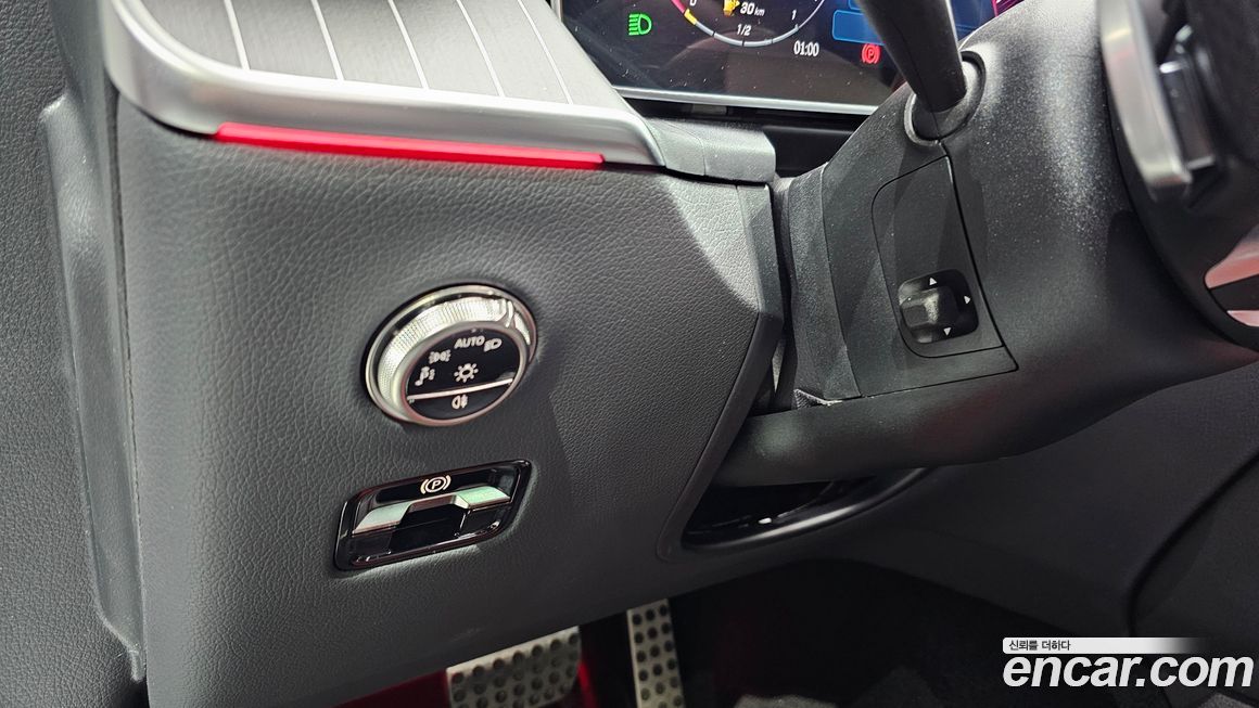 Mercedes-Benz GLC-Class 2025