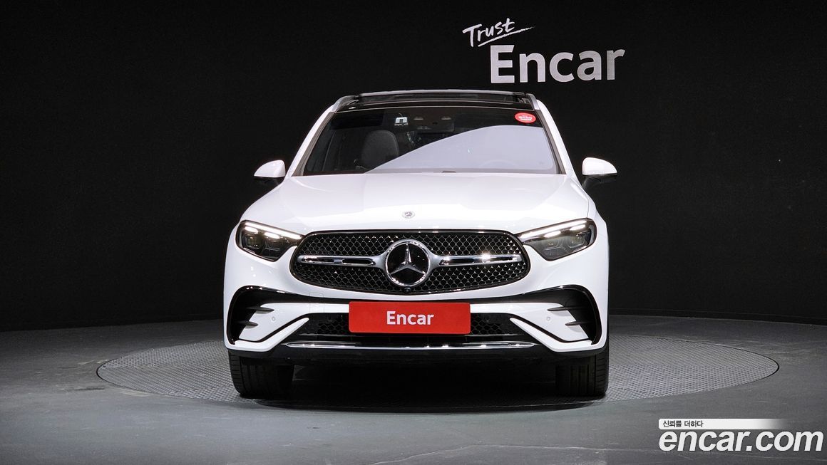 Mercedes-Benz GLC-Class 2025